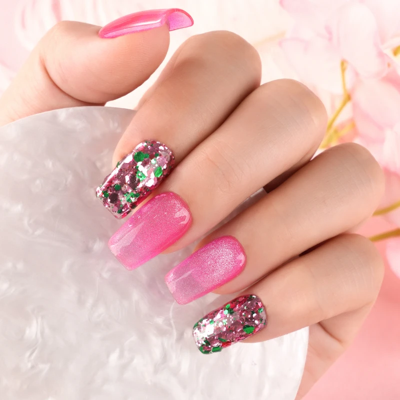 Мерцайте все лето &ndash; пудра Starlight Collection для мечтательного маникюра
